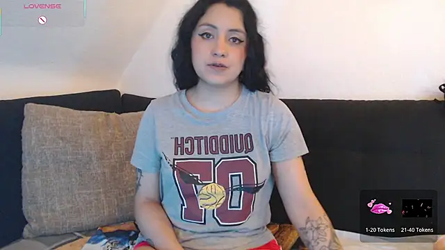 Snapshot of AbsentaVert chatting on 18, 10, 2025 AbsentaVert online show from 18, 10, 2025