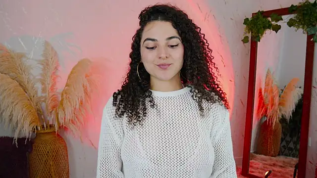 Snapshot of merida_bell18 chatting on 16, 12, 2025 merida bell18 online show from 16, 12, 2025