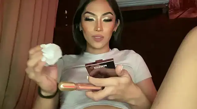 Bella Gordon online show from 8, 1, 2025