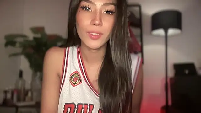 Bella Gordon online show from 24, 5, 2026