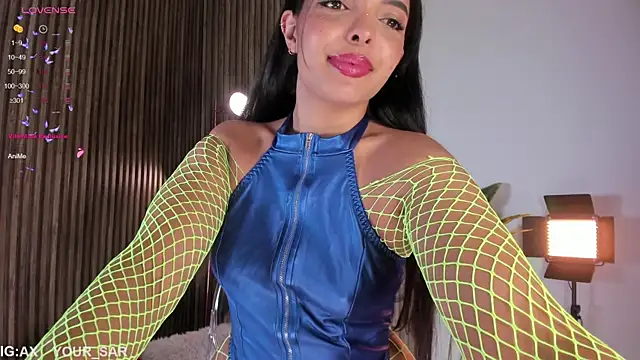 SaraFerrerx online show from 17, 10, 2025