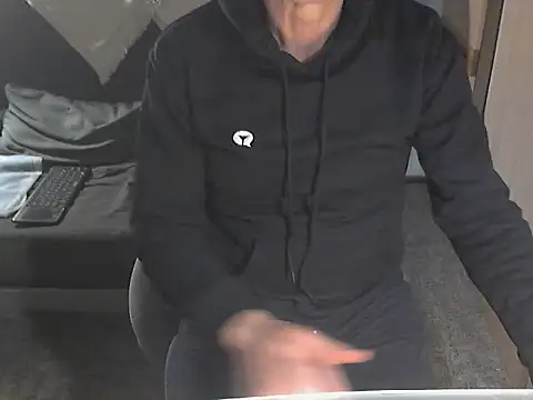 kiam471 online show from 4, 12, 2024