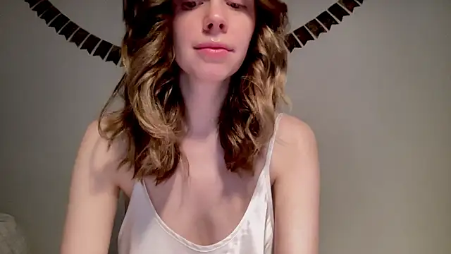 Snapshot of Nikki_Mimimi chatting on 29, 12, 2024 Nikki Mimimi online show from 29, 12, 2024