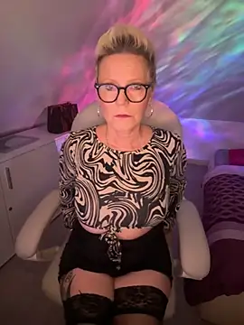 German Milf online show from 23, 10, 2025