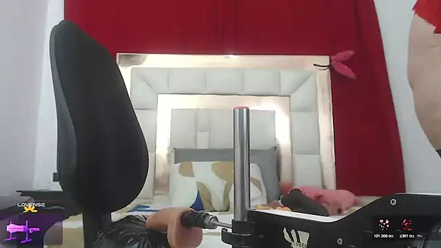 Snapshot of candyrojas chatting on 18, 2, 2026 candyrojas online show from 18, 2, 2026