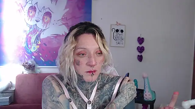 SLOPPYTITSS online show from 1, 2, 2025