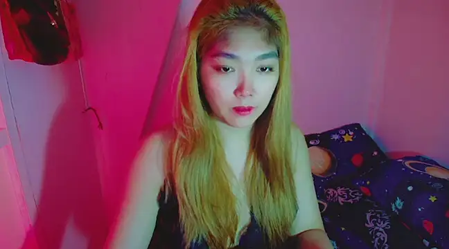 Snapshot of TR4NSCUTI3 chatting on 25, 1, 2025 TR4NSCUTI3 online show from 25, 1, 2025