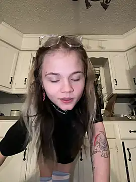 Snapshot of Cutiepiespanks chatting on 23, 2, 2025 Cutiepiespanks online show from 23, 2, 2025