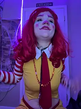 Snapshot of Cutiepiespanks chatting on 1, 11, 2025 Cutiepiespanks online show from 1, 11, 2025