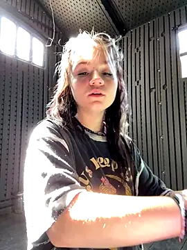 Snapshot of Cutiepiespanks chatting on 17, 11, 2025 Cutiepiespanks online show from 17, 11, 2025