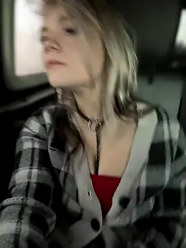 Snapshot of Cutiepiespanks chatting on 19, 11, 2025 Cutiepiespanks online show from 19, 11, 2025