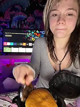 Snapshot of Cutiepiespanks chatting on 7, 2, 2026 Cutiepiespanks online show from 7, 2, 2026