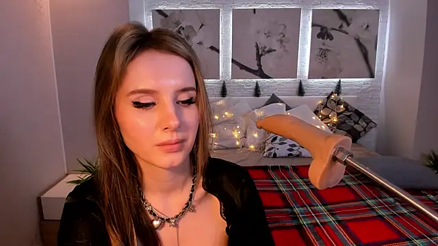 Snapshot of Betty_June chatting on 30, 12, 2024 Betty June online show from 30, 12, 2024