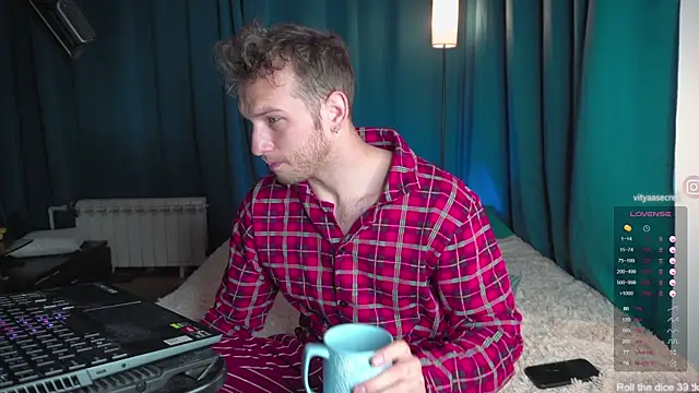 VIktorSecret online show from 20, 11, 2025