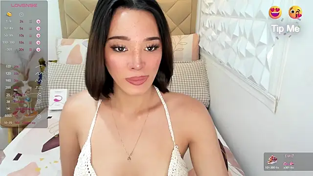 Snapshot of TsHeartXxx chatting on 23, 4, 2026 TsHeartXxx online show from 23, 4, 2026