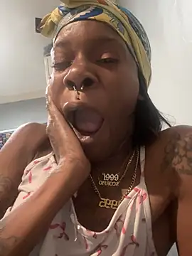 Snapshot of mscheeeexs chatting on 8, 4, 2026 mscheeeexs online show from 8, 4, 2026