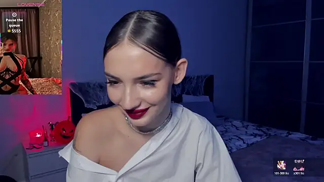 SophieCatty online show from 30, 10, 2025