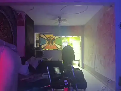 Snapshot of slankecrosdresser chatting on 11, 12, 2024 slankecrosdresser online show from 11, 12, 2024