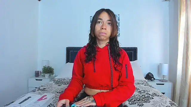 ZulyMichels online show from 8, 3, 2025