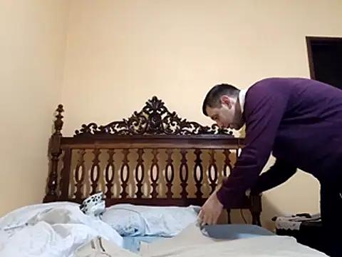 White rabbit  online show from 13, 11, 2025