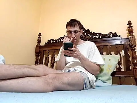 Snapshot of White_rabbit_ chatting on 14, 4, 2026 White rabbit online show from 14, 4, 2026