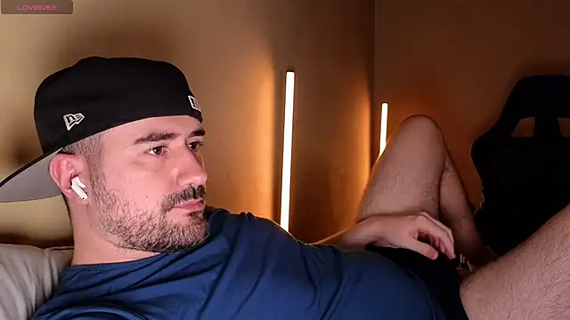 Snapshot of DominantTheo chatting on 13, 3, 2026 DominantTheo online show from 13, 3, 2026