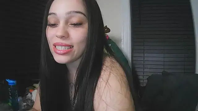 Snapshot of sapphirestorm8 chatting on 23, 4, 2026 sapphirestorm8 online show from 23, 4, 2026