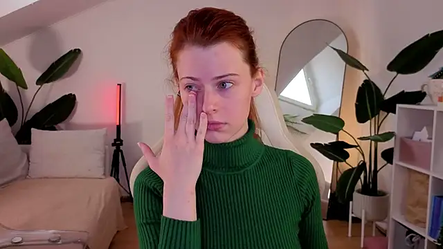 doll lesli online show from 27, 11, 2025