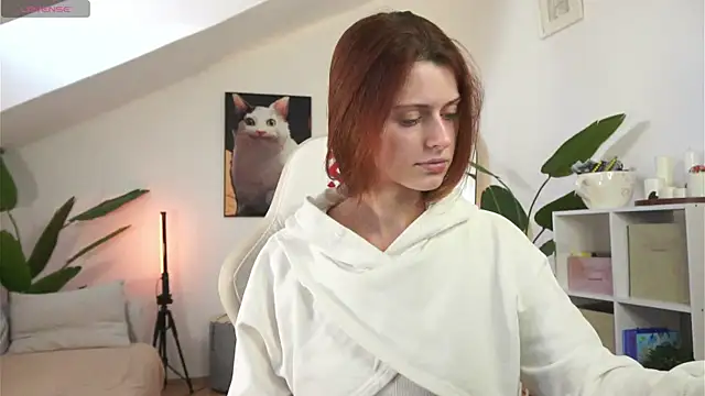 doll lesli online show from 27, 2, 2026