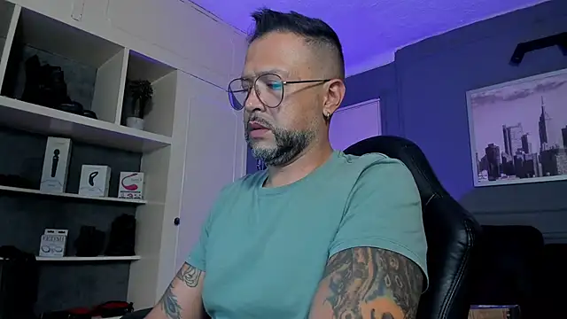 MrFrank tattoo online show from 23, 9, 2025