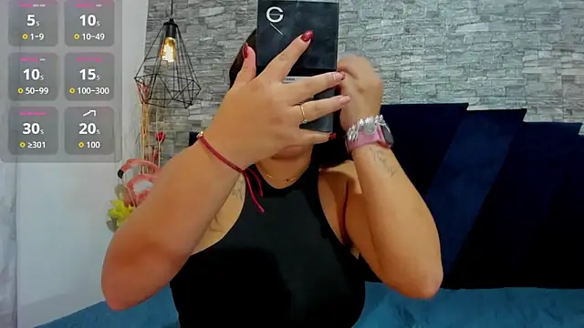 LizzRouse online show from 15, 9, 2025