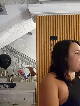 LizzRouse online show from 7, 2, 2026