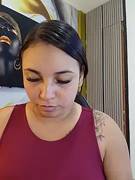 Snapshot of LizzRouse chatting on 21, 4, 2026 LizzRouse online show from 21, 4, 2026