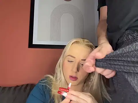 Strongqueen online show from 28, 12, 2024