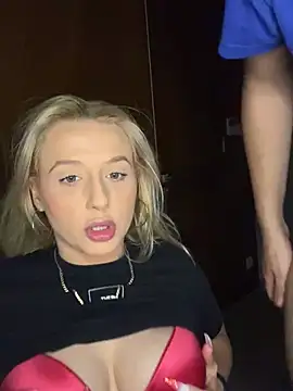 Strongqueen online show from 11, 1, 2025