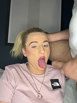 Strongqueen online show from 30, 1, 2025