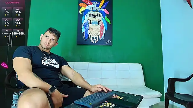 Snapshot of GendersonFit chatting on 11, 11, 2025 GendersonFit online show from 11, 11, 2025