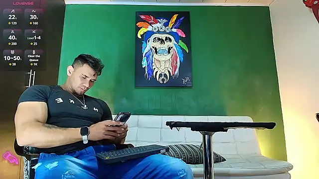 Snapshot of GendersonFit chatting on 3, 3, 2026 GendersonFit online show from 3, 3, 2026