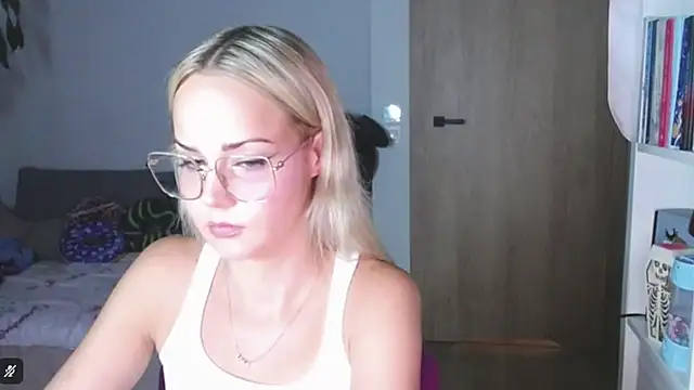 Snapshot of LexiexPlay chatting on 15, 10, 2025 LexiexPlay online show from 15, 10, 2025