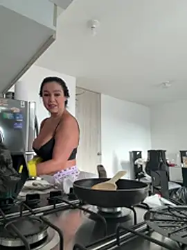 Snapshot of _kathaLopez_ chatting on 25, 7, 2026 kathaLopez online show from 25, 7, 2026