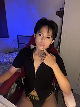 Plaxxtique online show from 4, 4, 2026