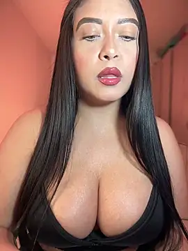 Snapshot of cami_ortiz__ chatting on 25, 9, 2025 cami ortiz online show from 25, 9, 2025