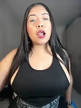 cami ortiz   online show from 17, 12, 2025