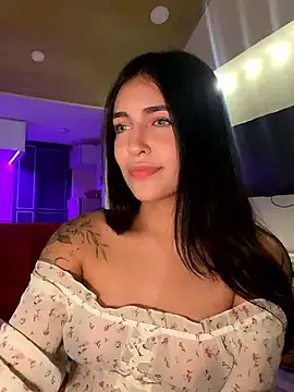 Snapshot of DaphneUwu chatting on 2, 12, 2024 DaphneUwu online show from 2, 12, 2024