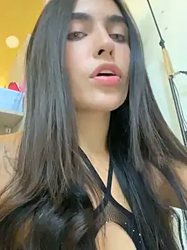 Snapshot of DaphneUwu chatting on 27, 9, 2025 DaphneUwu online show from 27, 9, 2025