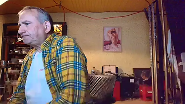 Snapshot of jeanlulu chatting on 16, 5, 2026 jeanlulu online show from 16, 5, 2026