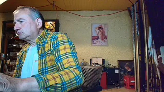 Snapshot of jeanlulu chatting on 16, 5, 2026 jeanlulu online show from 16, 5, 2026