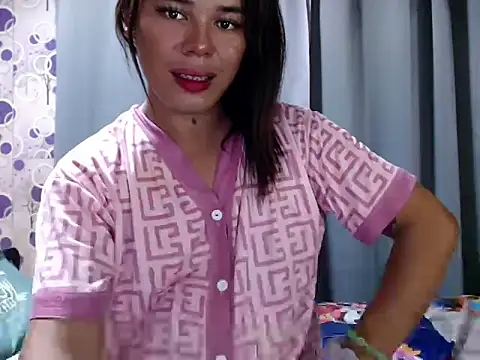 Snapshot of Ts-Glamourosa chatting on 17, 5, 2026 Ts-Glamourosa online show from 17, 5, 2026