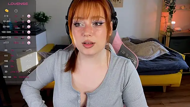 Snapshot of Sofy_Benson chatting on 10, 6, 2026 Sofy Benson online show from 10, 6, 2026