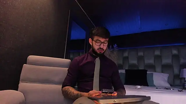 MarkWalker   online show from 7, 3, 2025